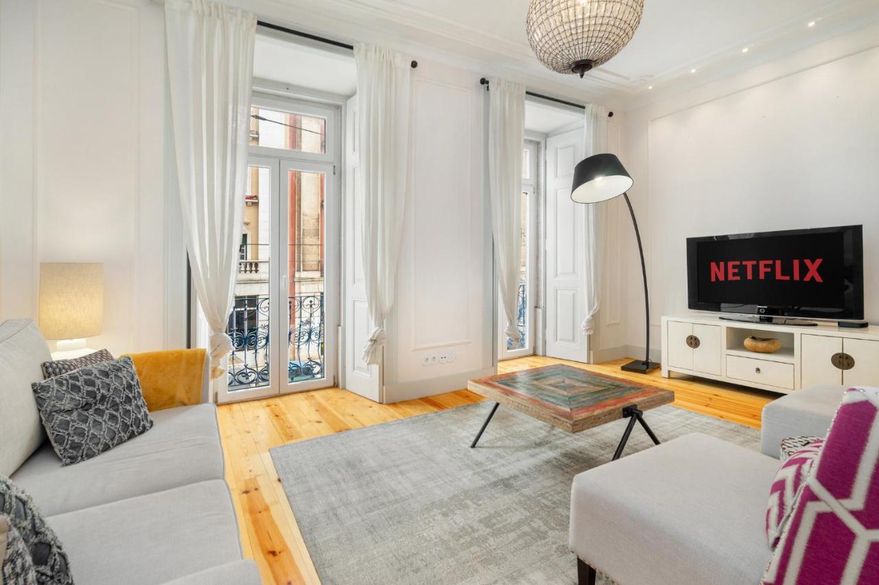 Whome Luxury Stay In Prime Location W/ Ac, Lift & Private Patio Lisboa Eksteriør billede