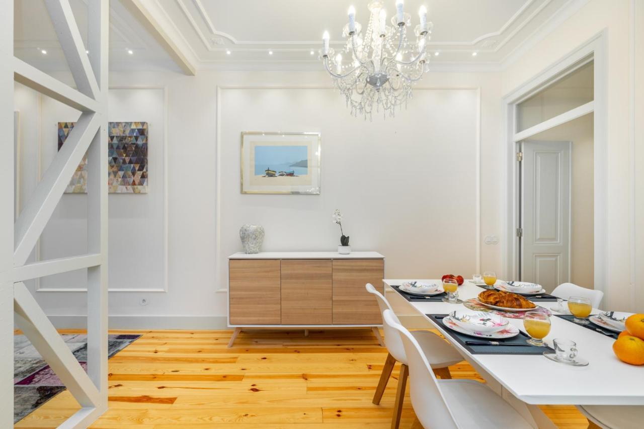 Whome Luxury Stay In Prime Location W/ Ac, Lift & Private Patio Lisboa Eksteriør billede