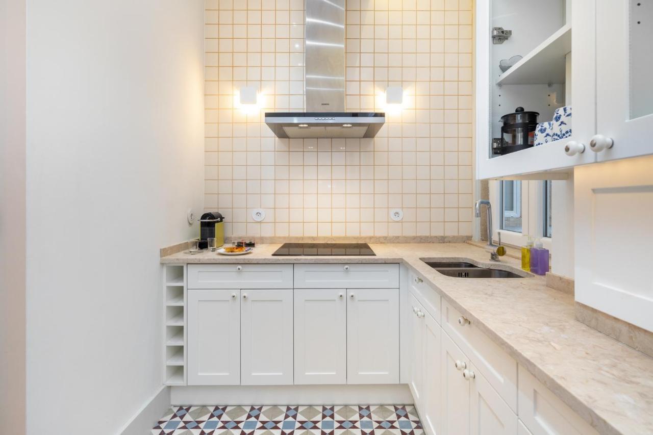 Whome Luxury Stay In Prime Location W/ Ac, Lift & Private Patio Lisboa Eksteriør billede