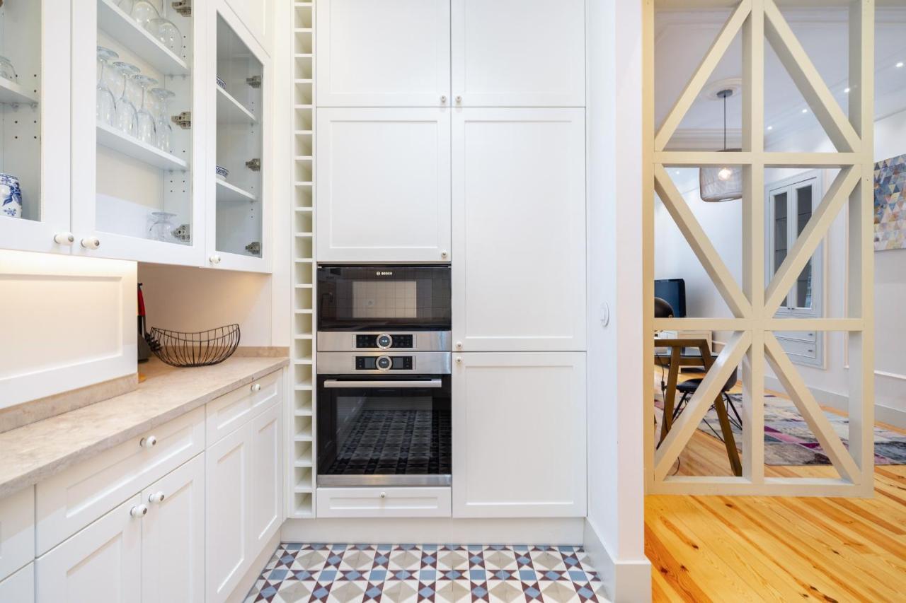 Whome Luxury Stay In Prime Location W/ Ac, Lift & Private Patio Lisboa Eksteriør billede