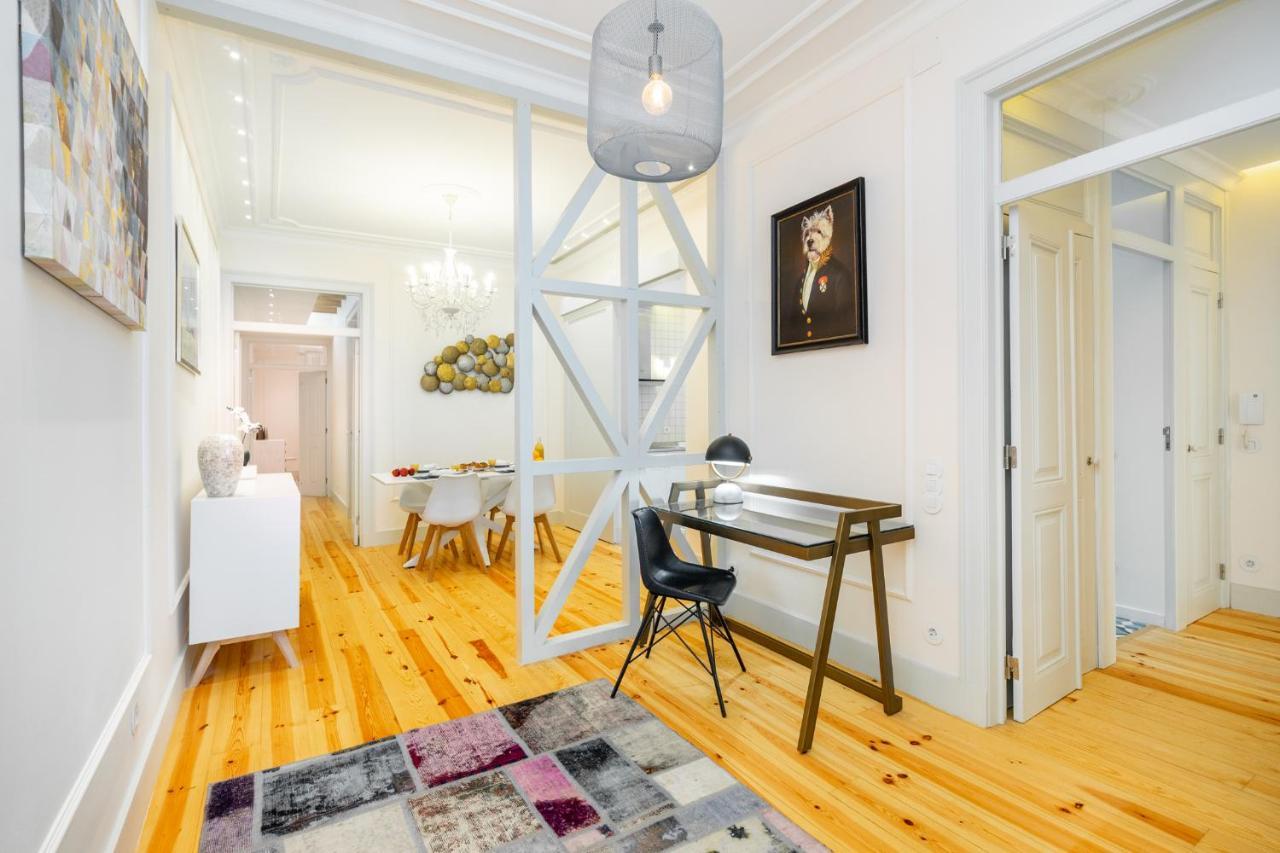 Whome Luxury Stay In Prime Location W/ Ac, Lift & Private Patio Lisboa Eksteriør billede