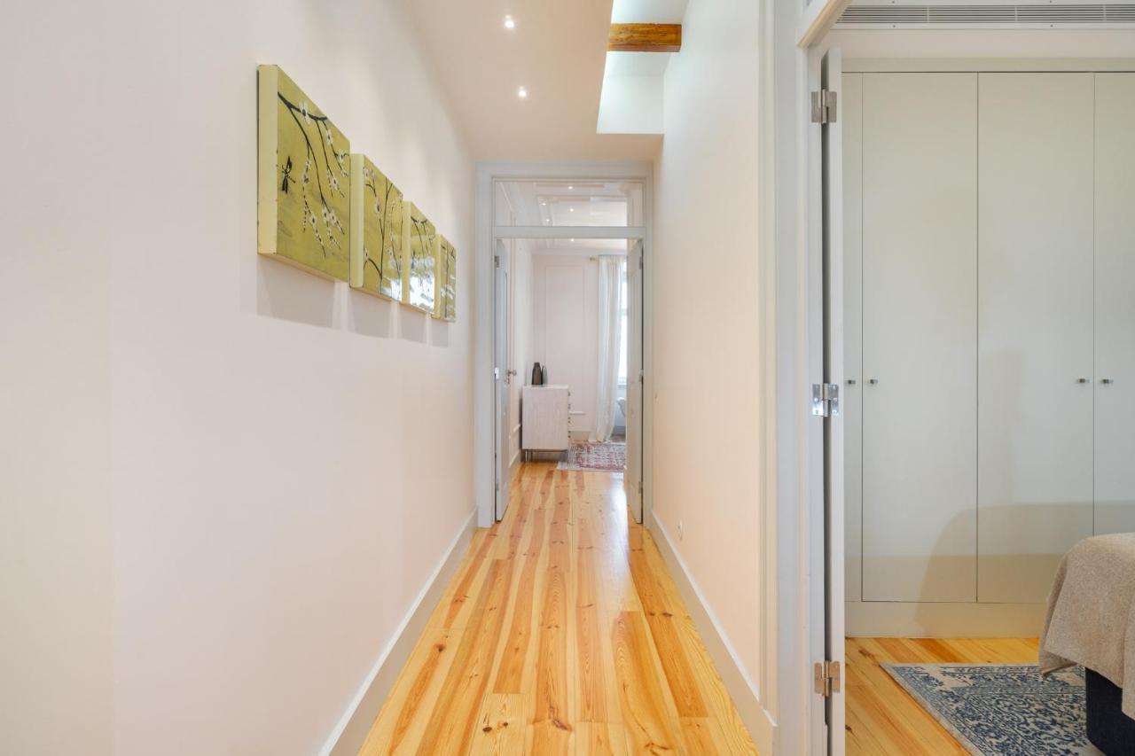 Whome Luxury Stay In Prime Location W/ Ac, Lift & Private Patio Lisboa Eksteriør billede